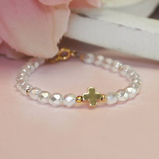 Fancy Pearls Golden Cross 5" Bracelet
