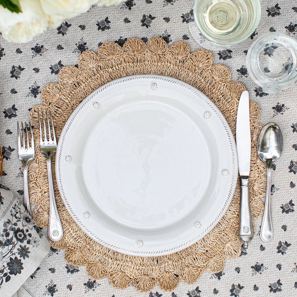 Berry & Thread Dinner Plate - Whitewash