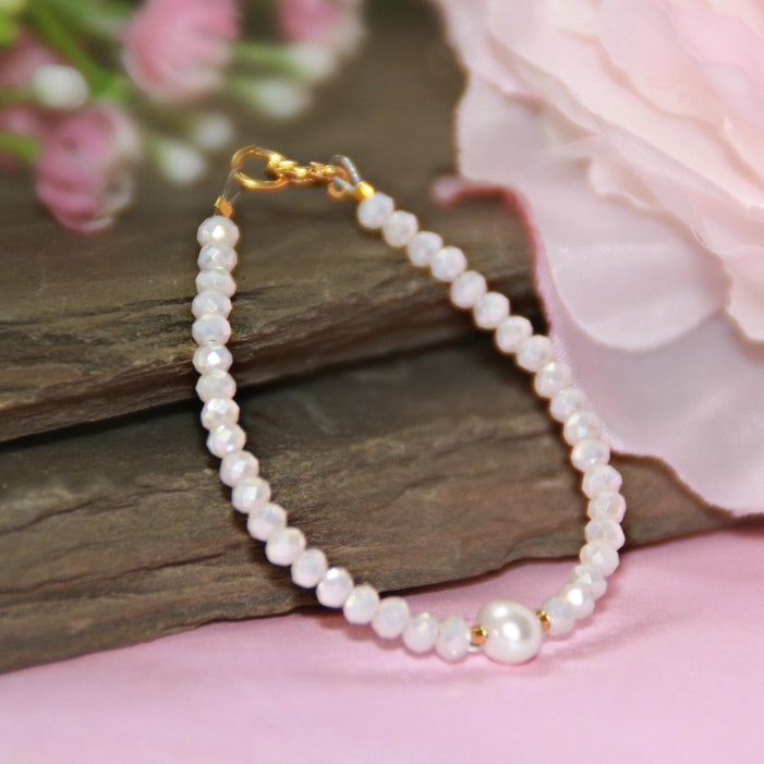 Opaque Pink and Pearl 5" Bracelet