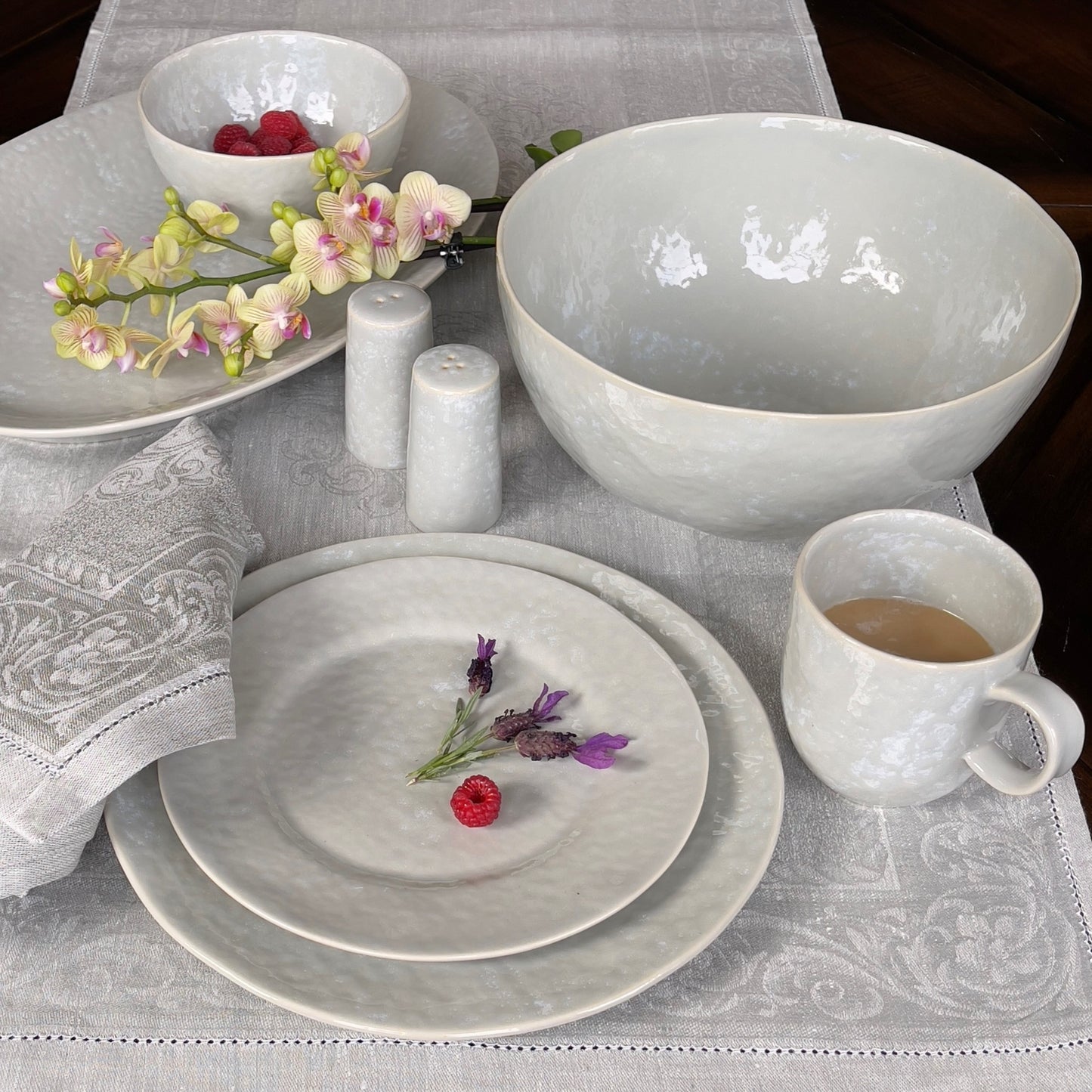 Carmel Ceramic Cozina Dinner