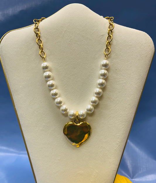 Freshwater Pearl Necklace with Heart Pendant