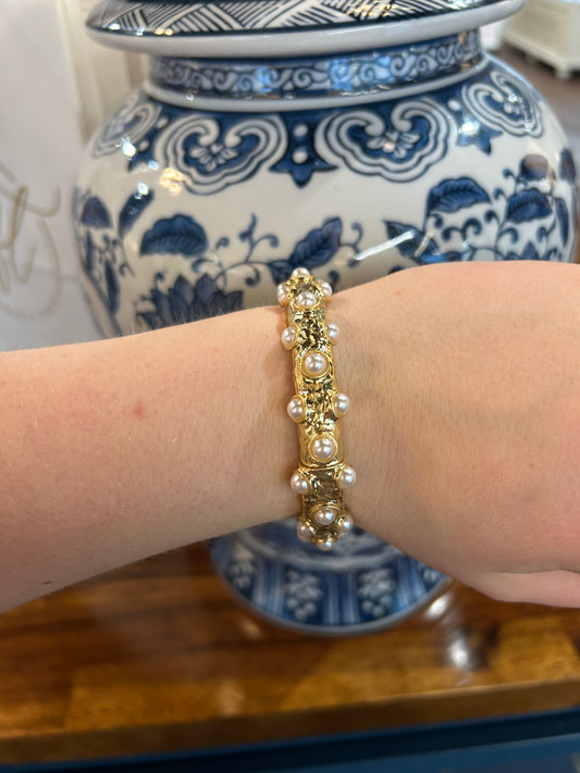 Gold Stretch Bracelet with Mini Pearls