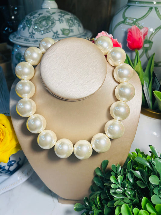 Large Pearl Necklace