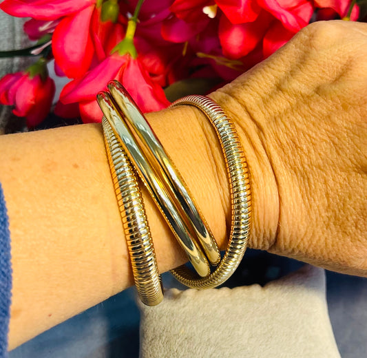 Gold Bella Bangle Bracelet Set
