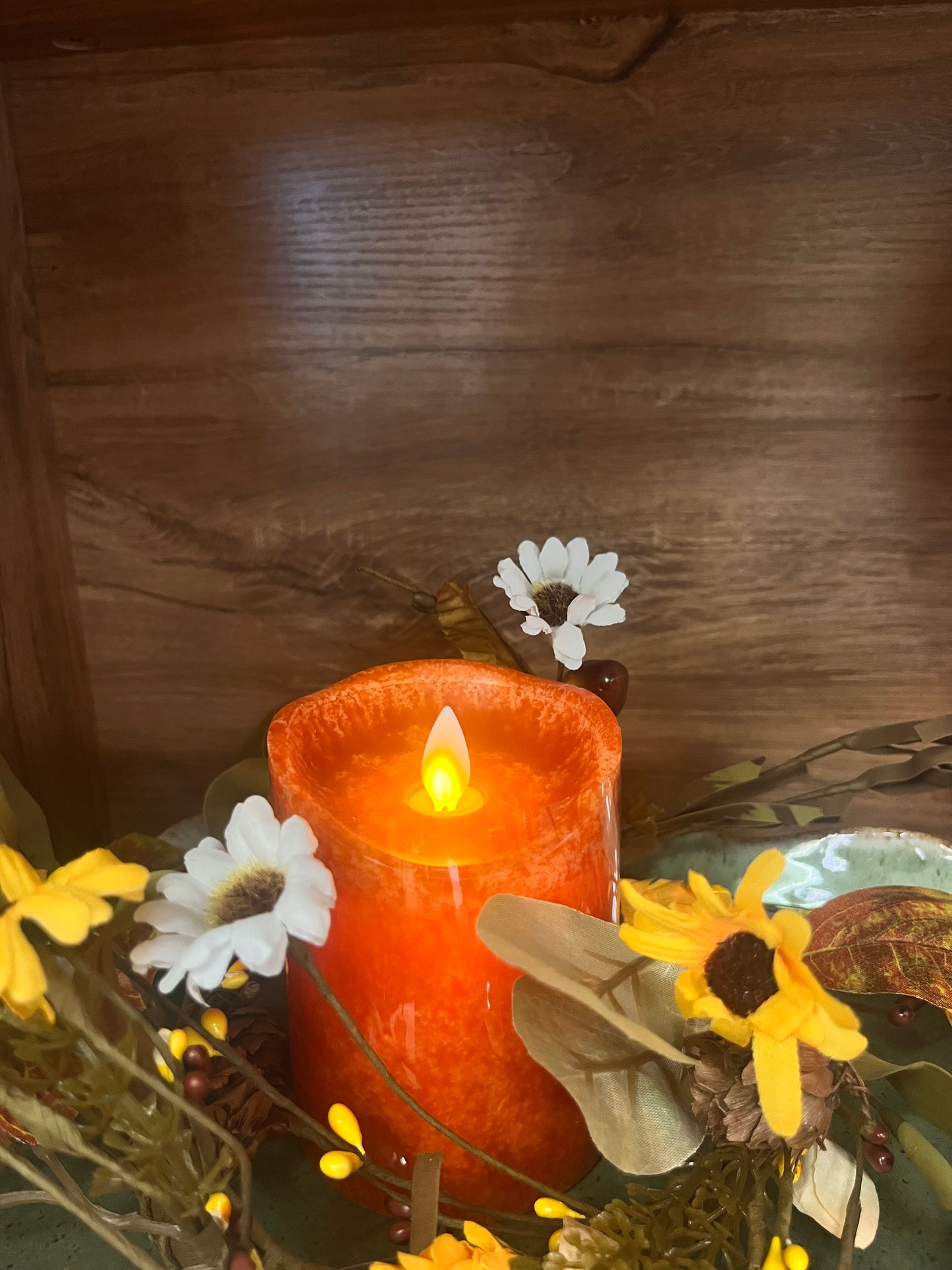 Wax LED Pillar Candle with Moving Flame