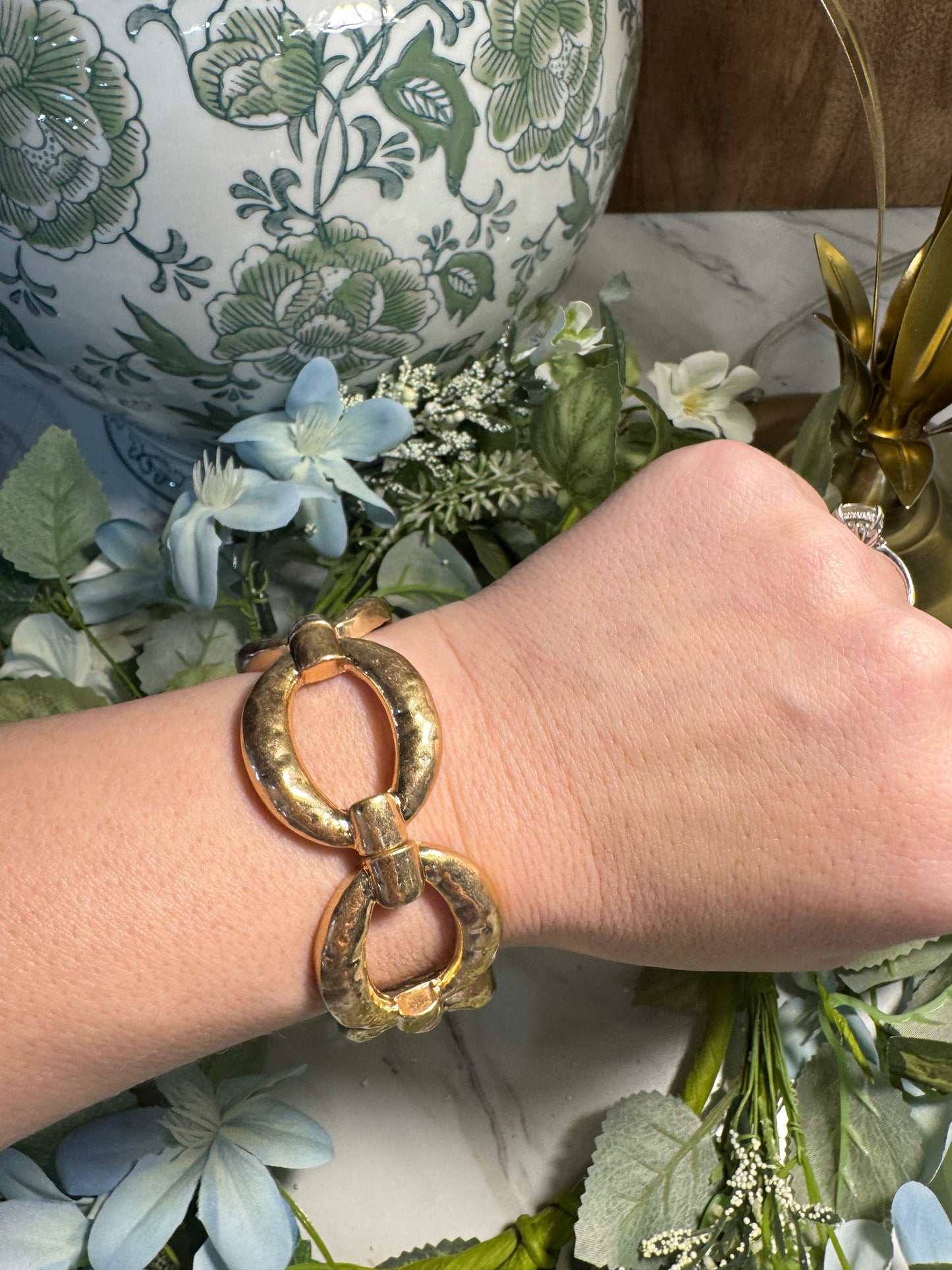 Vintage Gold Link Stretch Bracelet