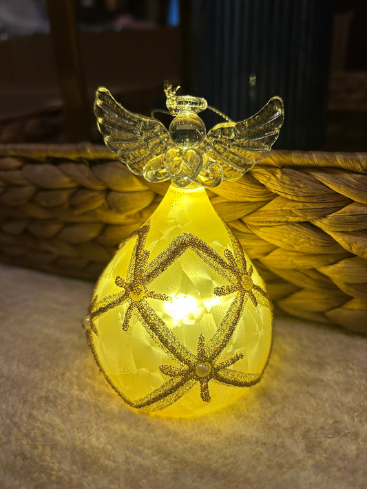 4.25 Inch Gold & Pearl LED Angel Holding Heart w/Timer