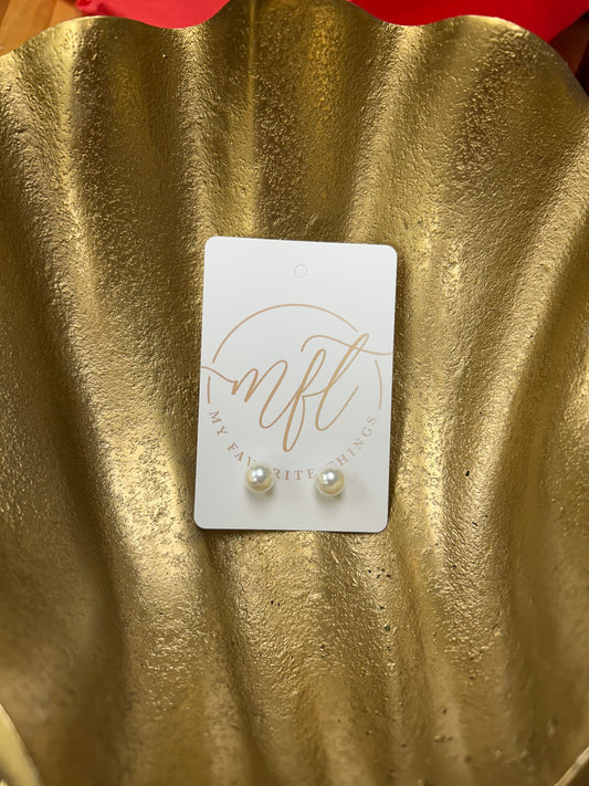 Small Pearl Stud Earrings