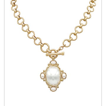 Gold Link Necklace with Oval Pearl Pendant