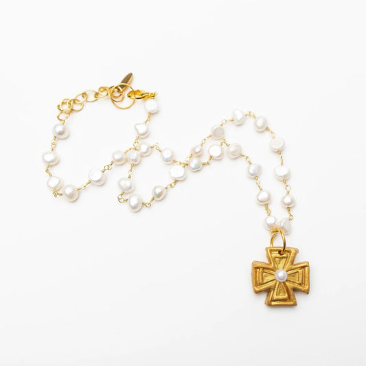 Freshwater Pearl Chain with Anna Pearl Cross