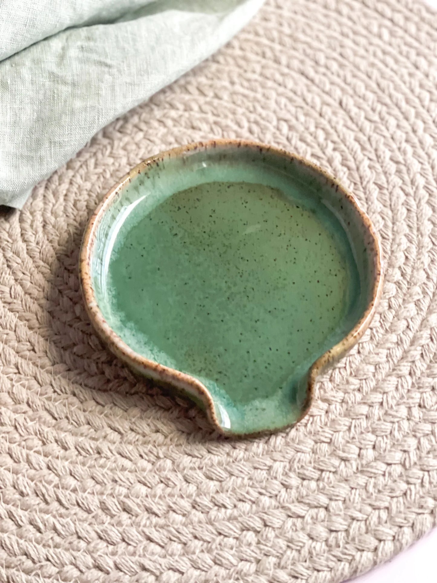 Etta B Round Spoon Rest