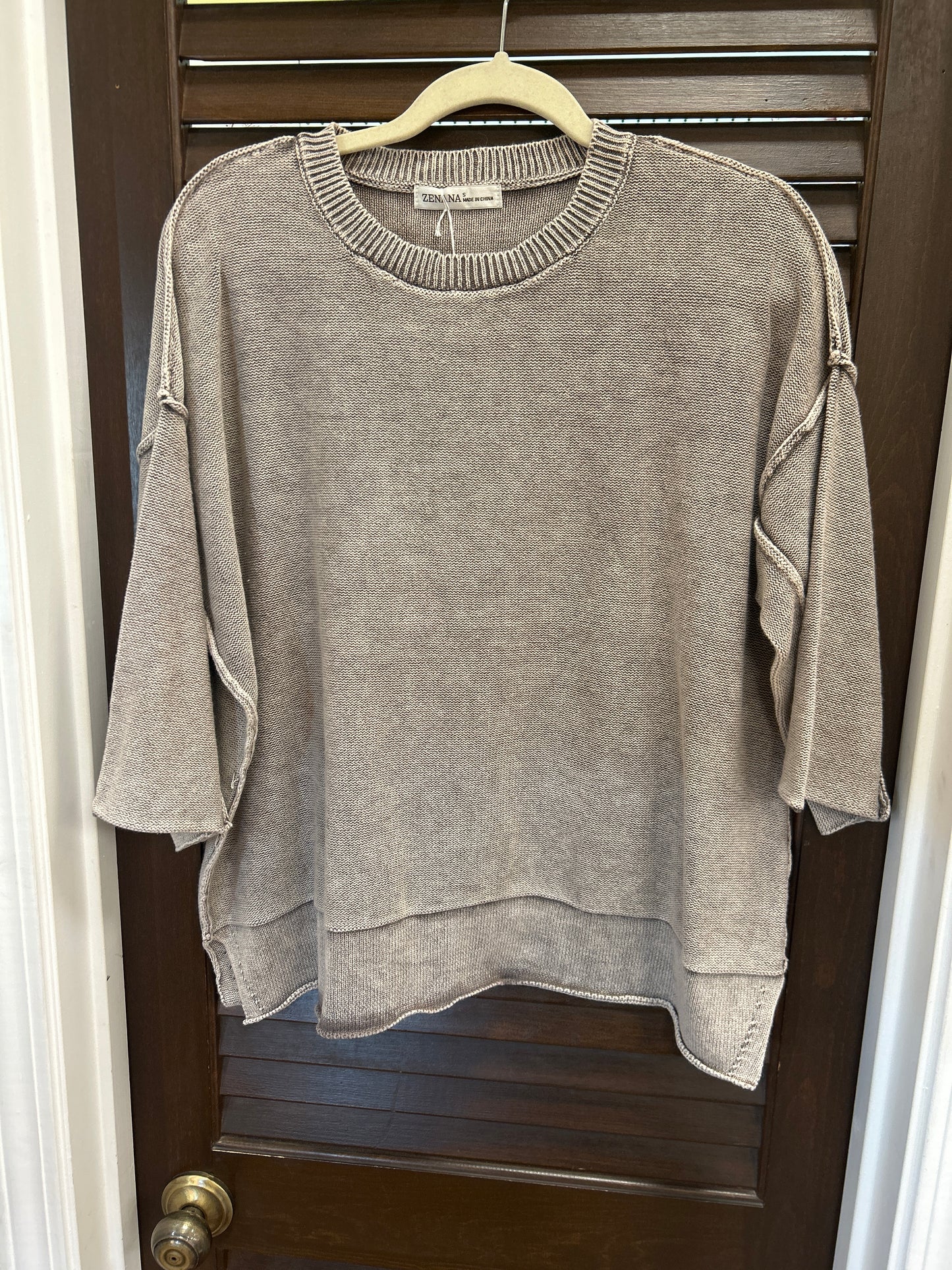 Washed 3/4 Sleeve Boxy Sweater -