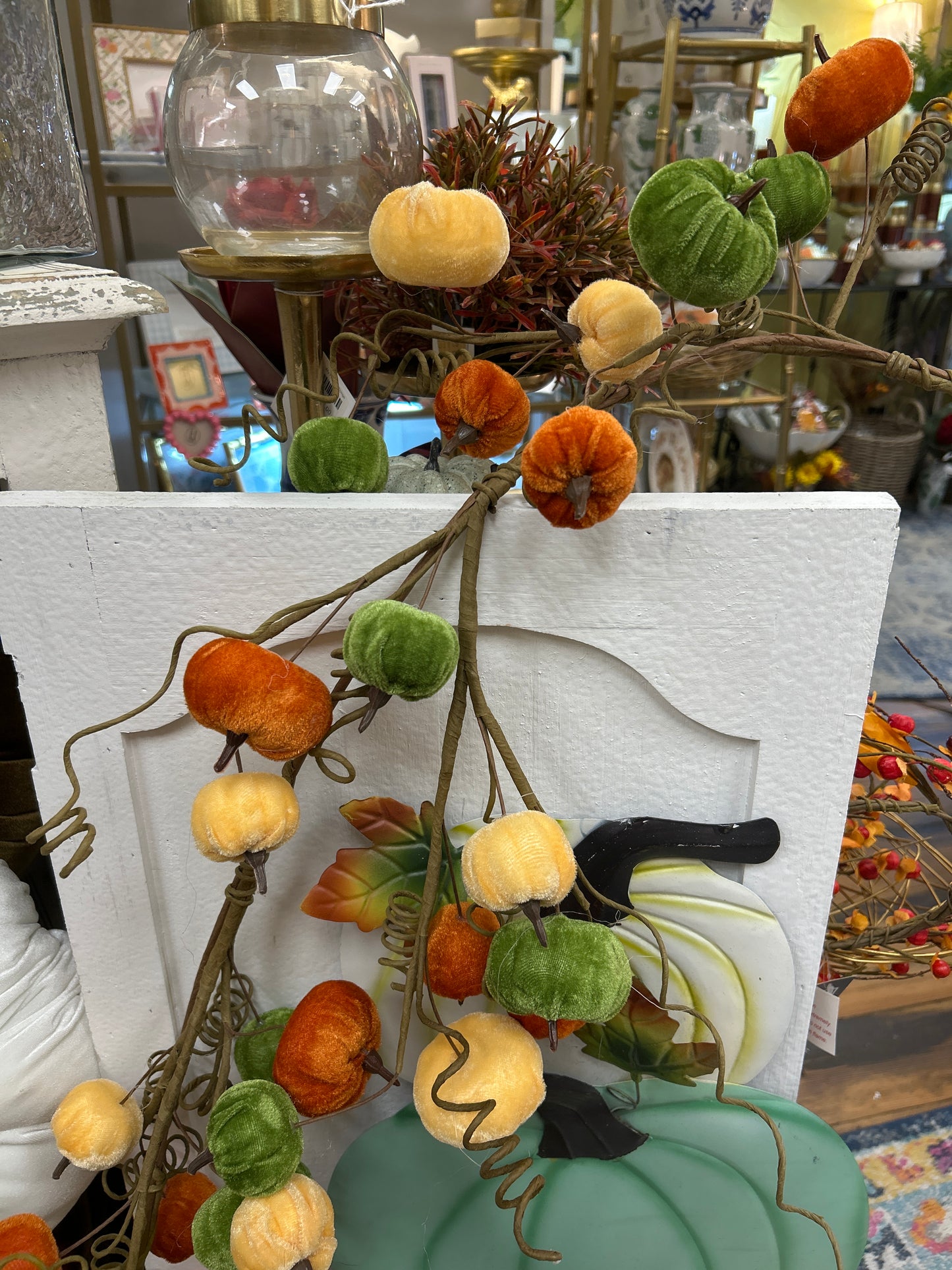 Curly Twig with Velvet Pumpkin Garland