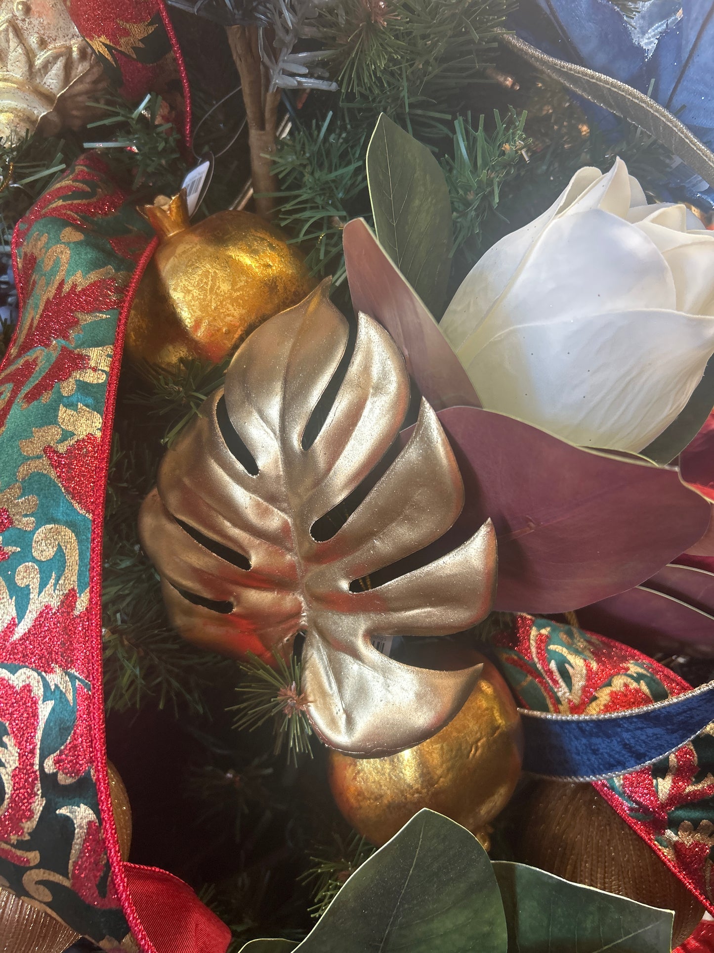 Metallic Monstera Stem
