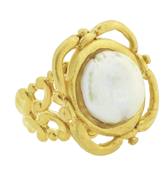 Susan Shaw Gold Scallop Pearl Rings 9015WG