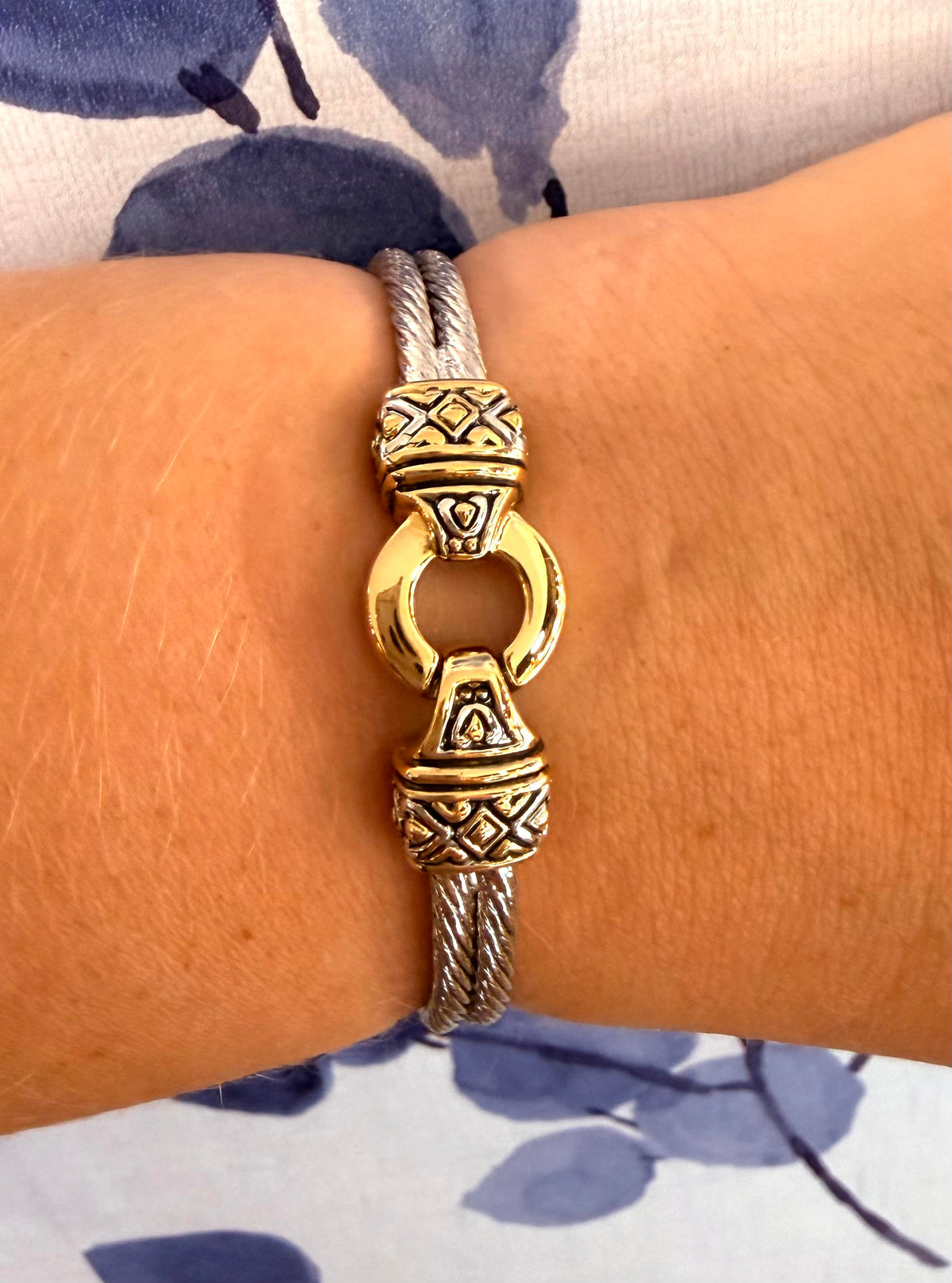 Antiqua Collection - Circle Double Wire Bracelet