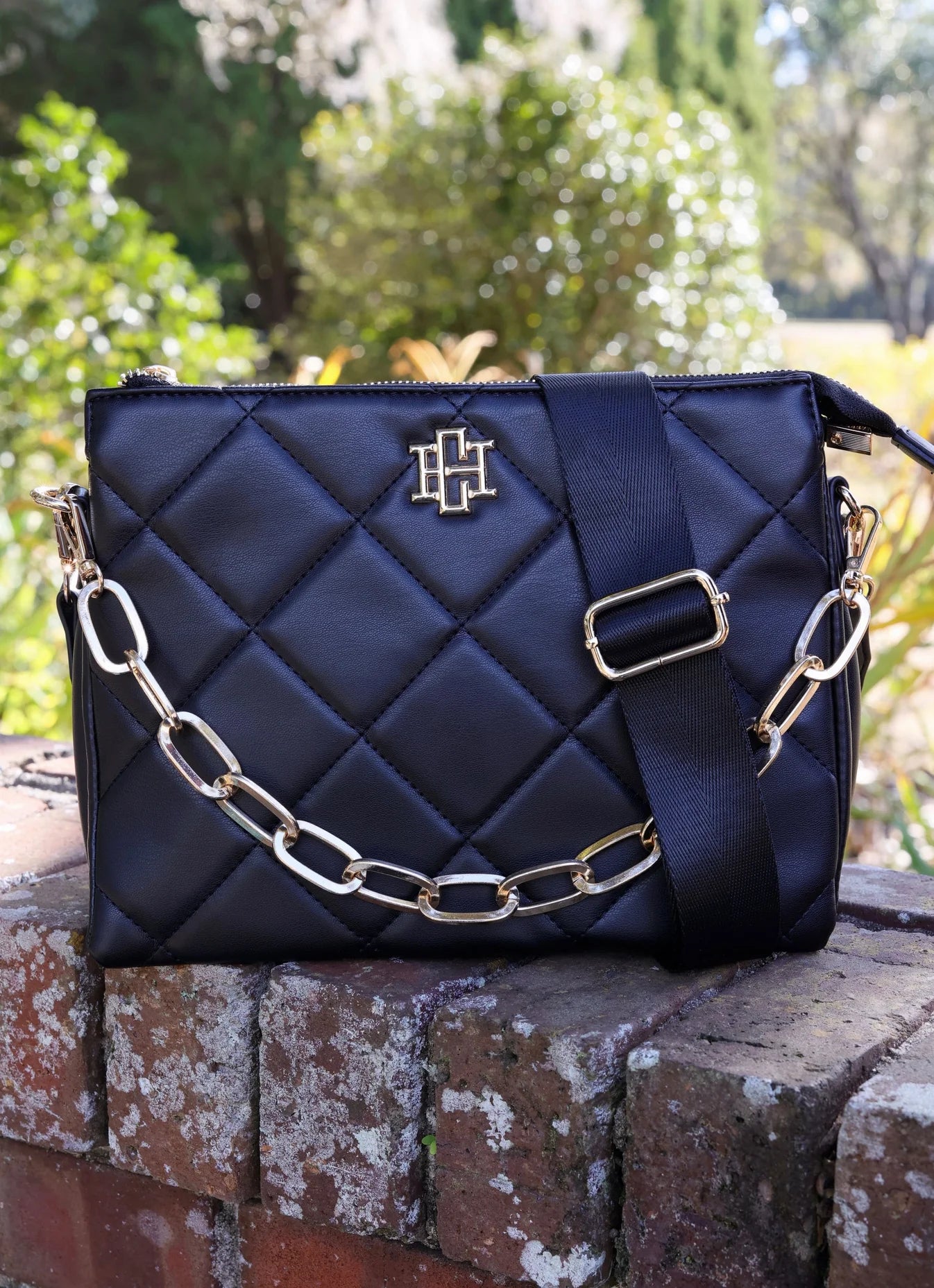 Ariana Crossbody