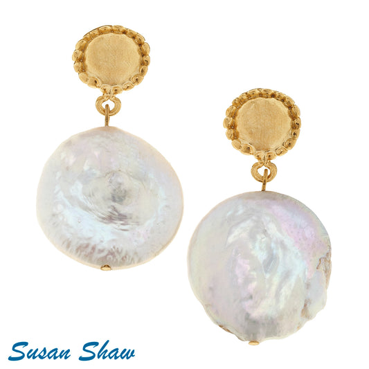 Susan Shaw Gold Cab w/ Freshwater Coin Pearl Earrings 1034G