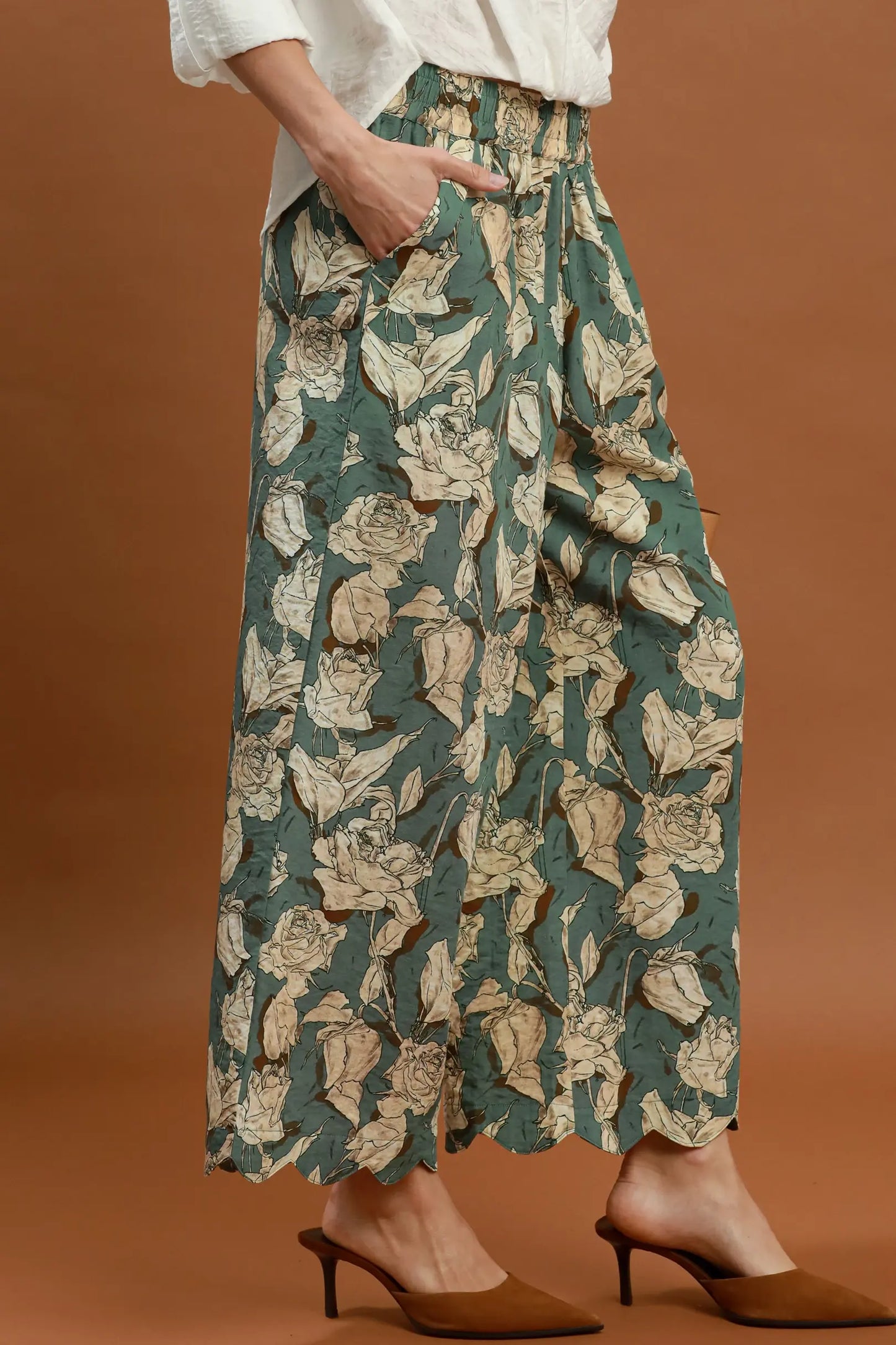 Sage Mix Scallop Hem Wide Leg Pants