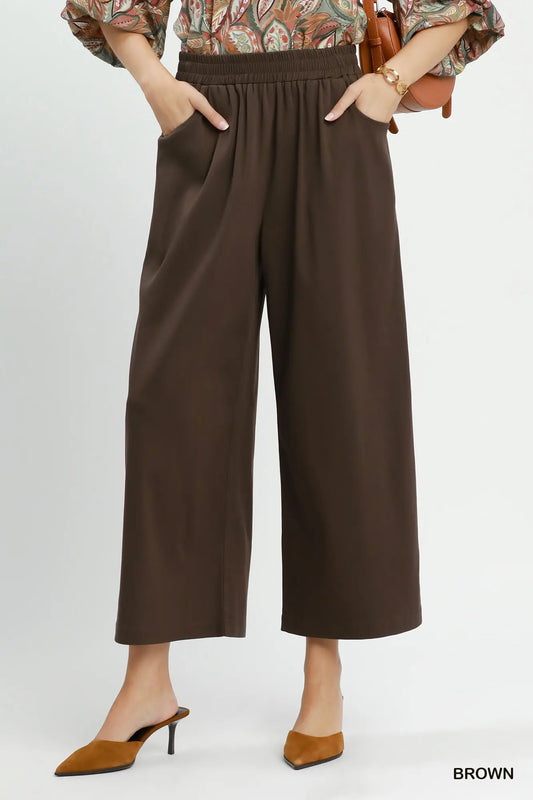Brown Wide Leg Pull-On Crop Pants with Pockets