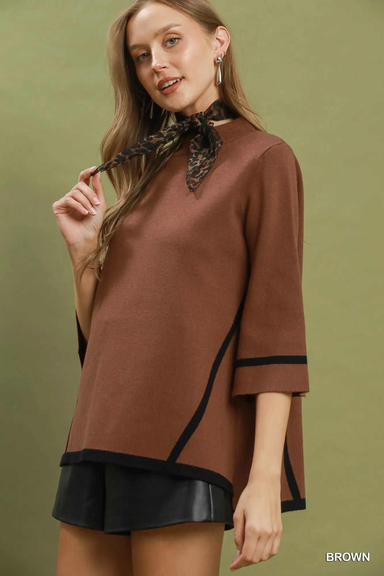 Brown and Black Contrast Short Sleeve Knit Sweater Top
