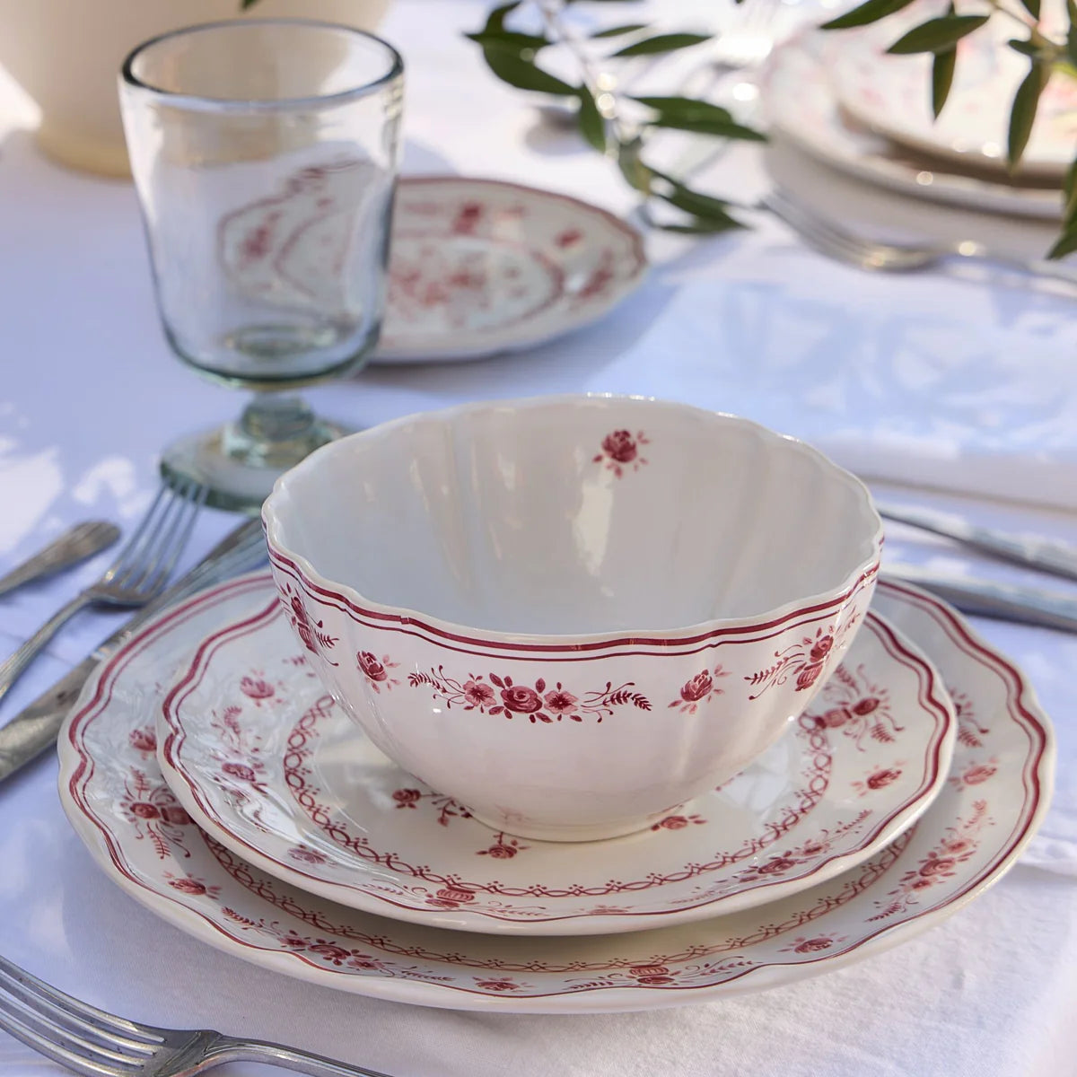 Vila White/Red Cereal Bowl