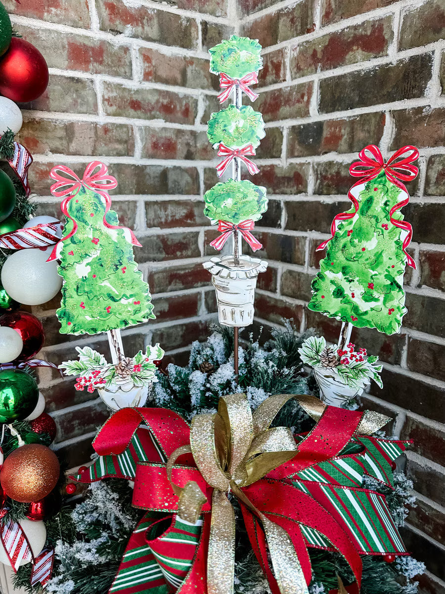 Taditional Pinecone Tree Stake
