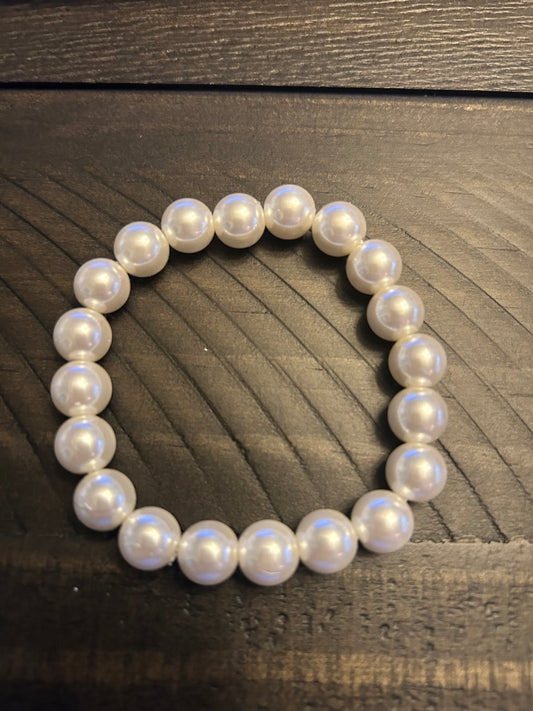 Small Pearl Bracelet