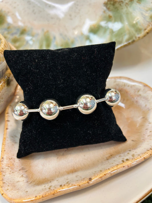 Silver Bead Magnetic Clasp Bracelet