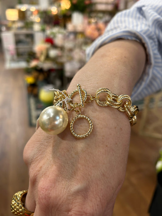 Pearl Charm Gold Chain Bracelet