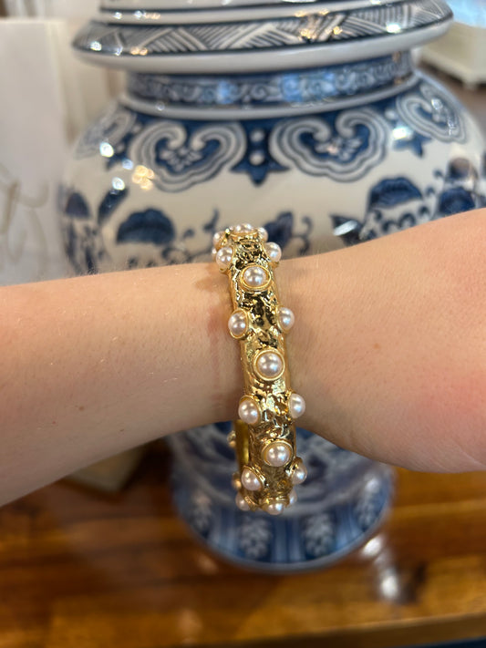 Gold Stretch Bracelet with Mini Pearls