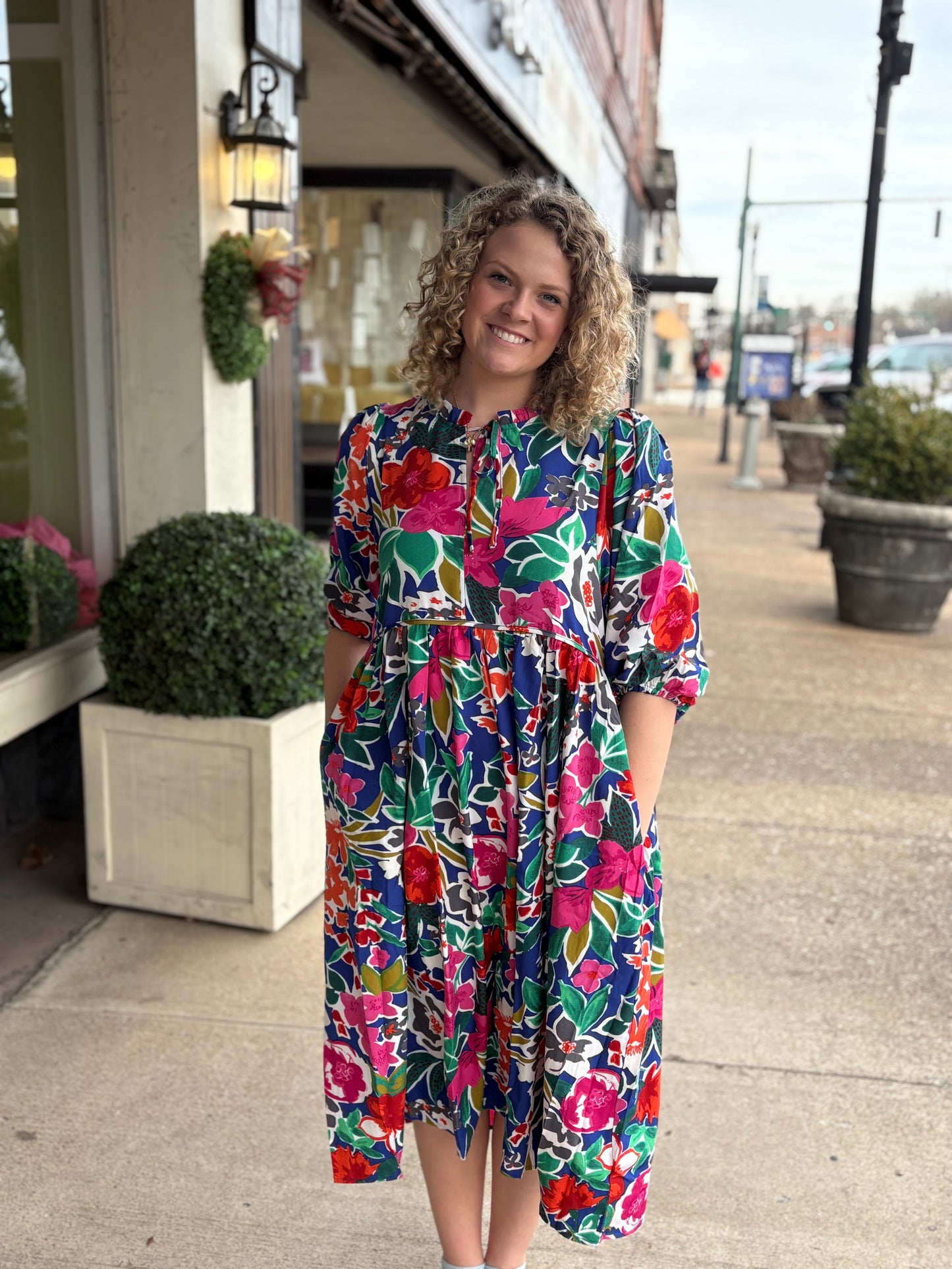 Floral Print V- Notch Peasant Dress