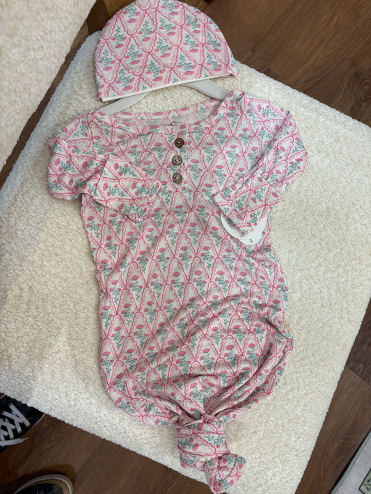 Rosey Lane Bamboo Newborn Gown and Beanie Set
