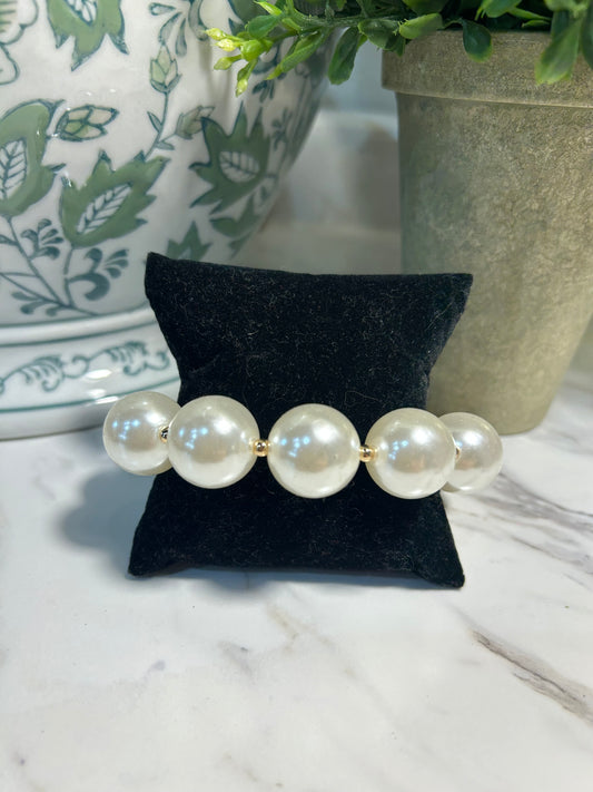 Pearl Magnetic Bracelet- Gold Clasp