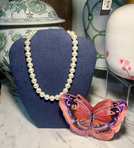 Water Resistant 12MM Pearl with Magnetic Closure