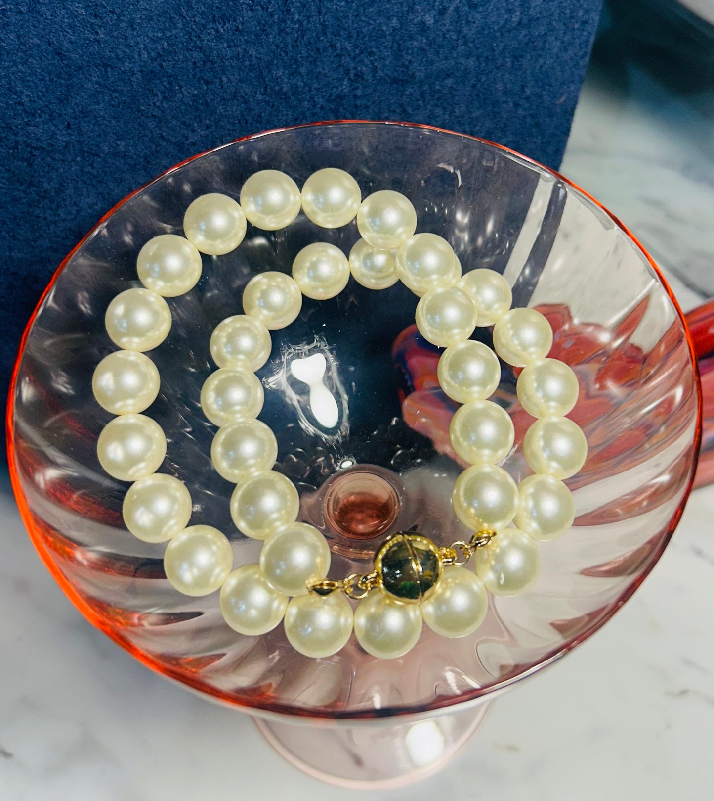 Water Resistant 12MM Pearl with Magnetic Closure