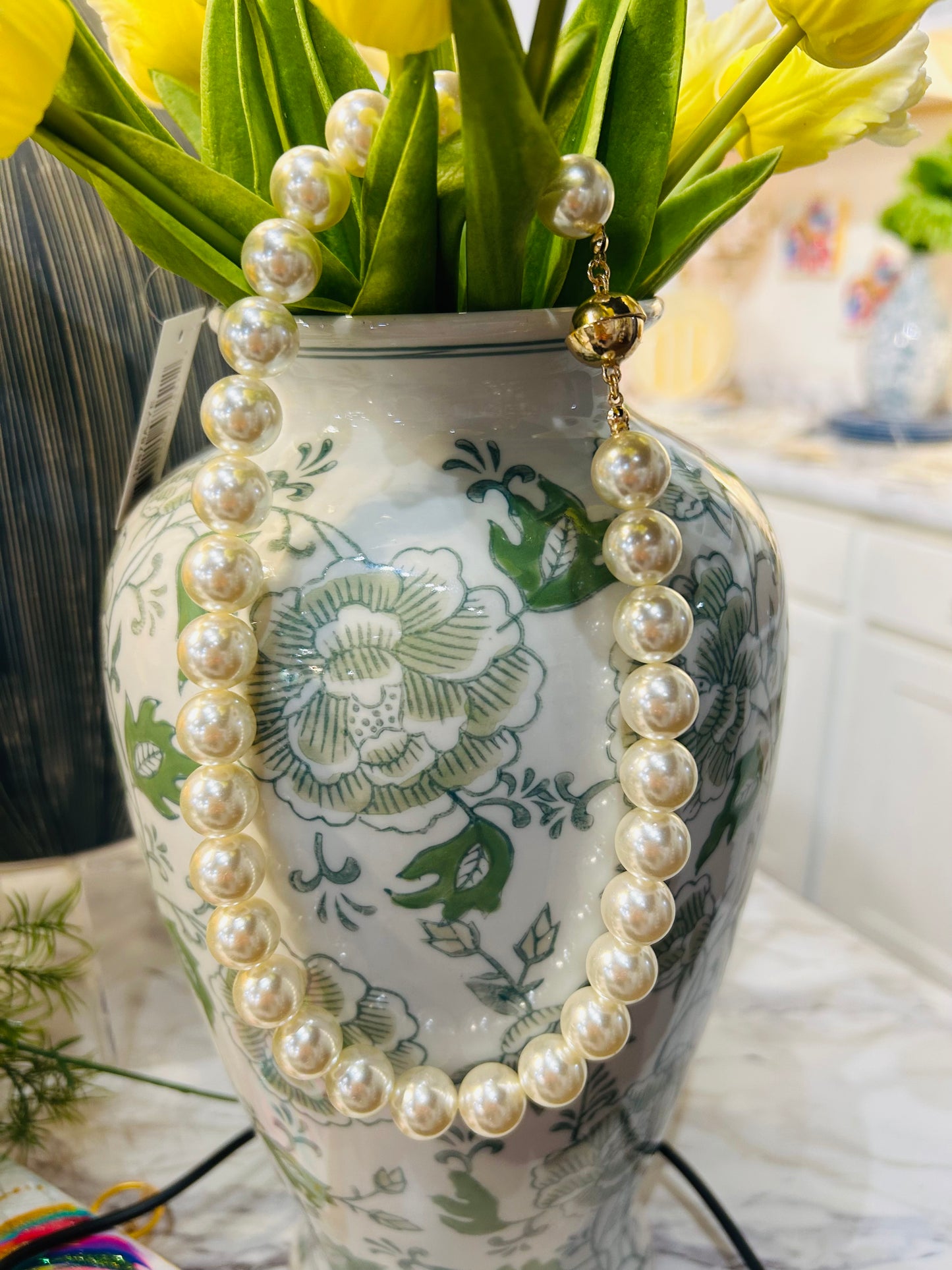 Magnetic Pearl Necklace