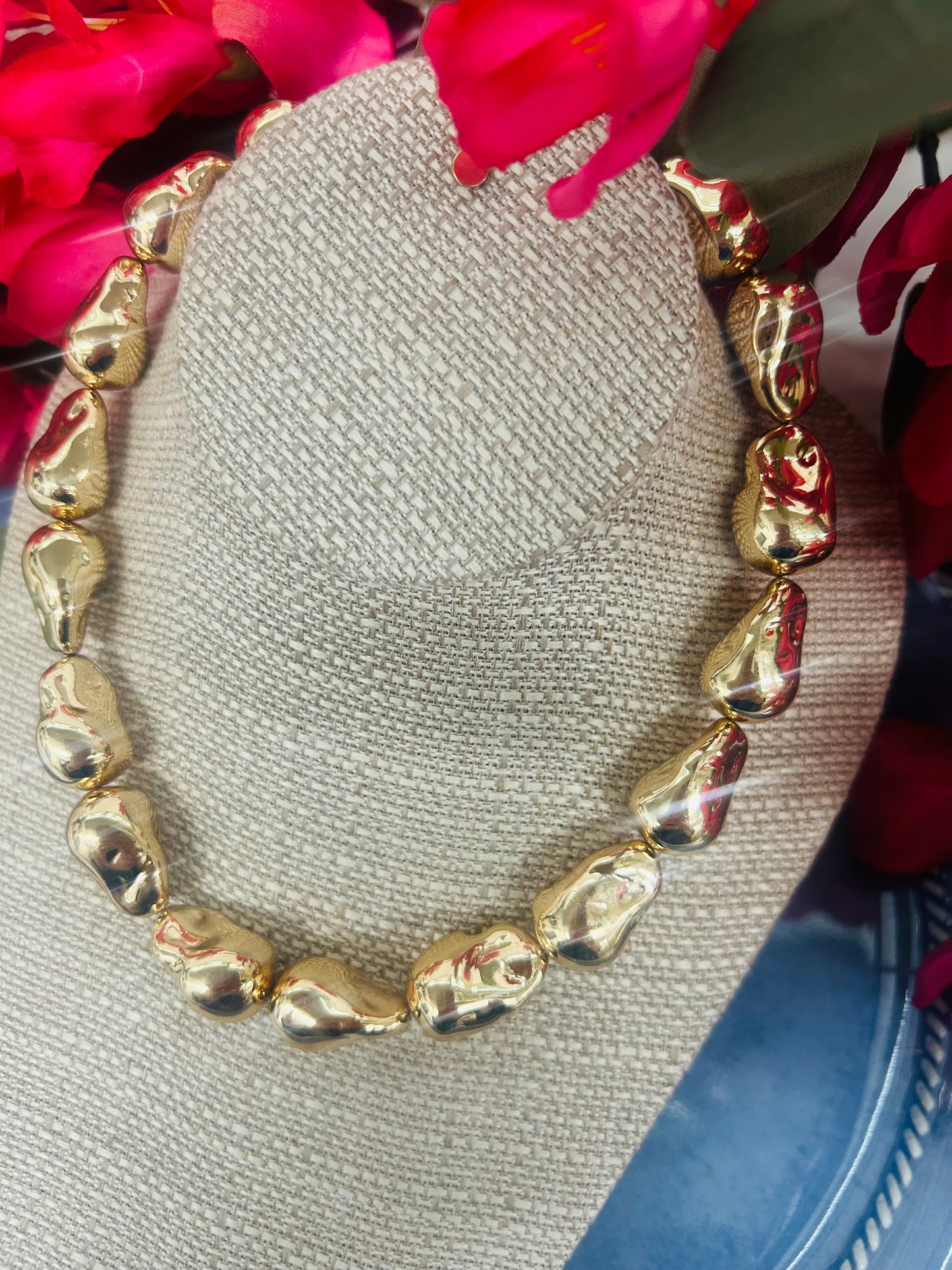 Pebblestone Golden Necklace