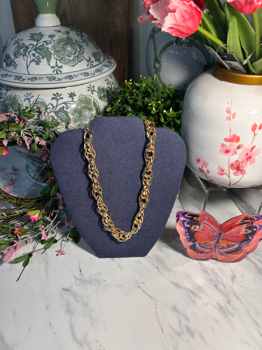 Thick Gold Interlocking Chain Necklace