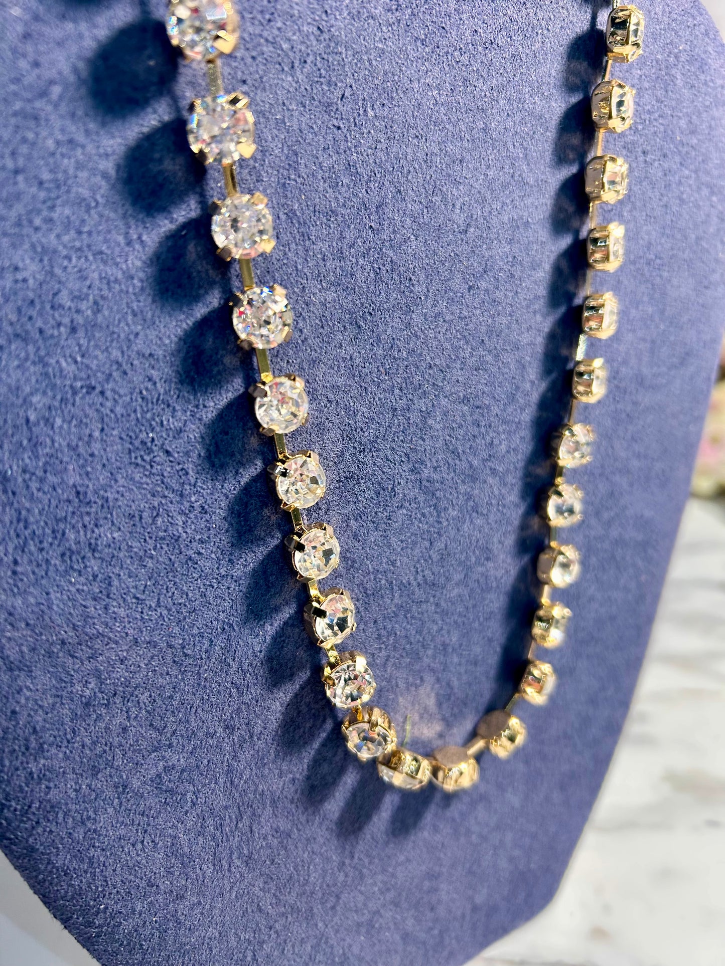Clear Crystal Stone Magnetic Necklace