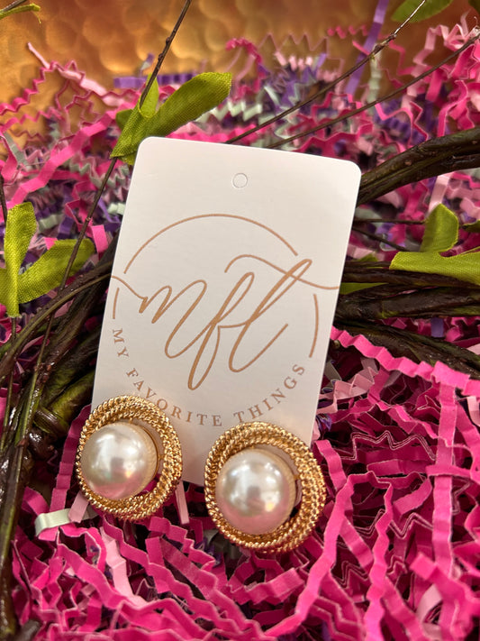 Round Pearl & Textured Stud Earrings