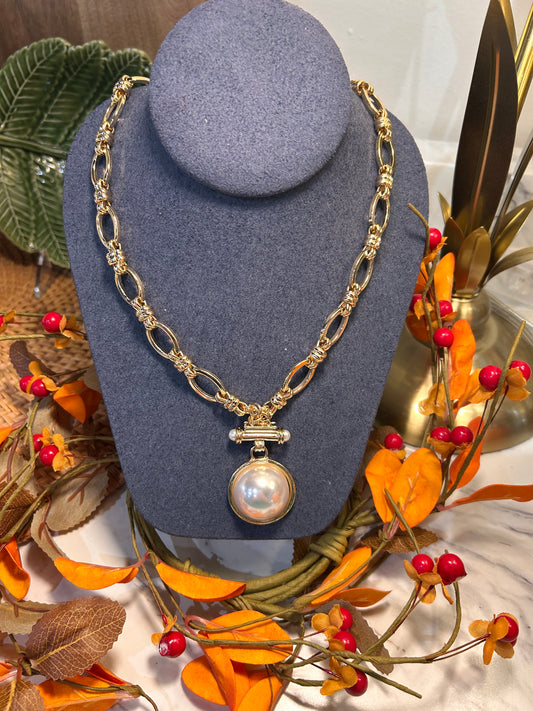 Large Pearl Toggle Necklace