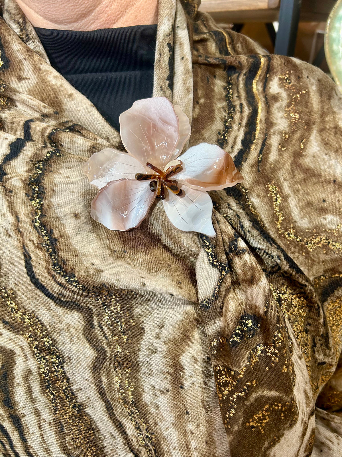Marble Brown Flower Brooch