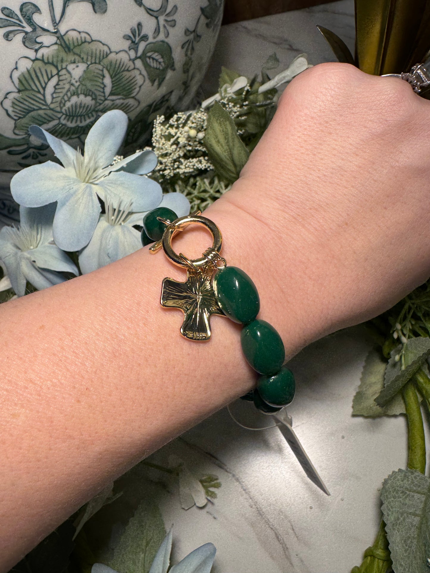Emerald Cross Stretch Bracelet