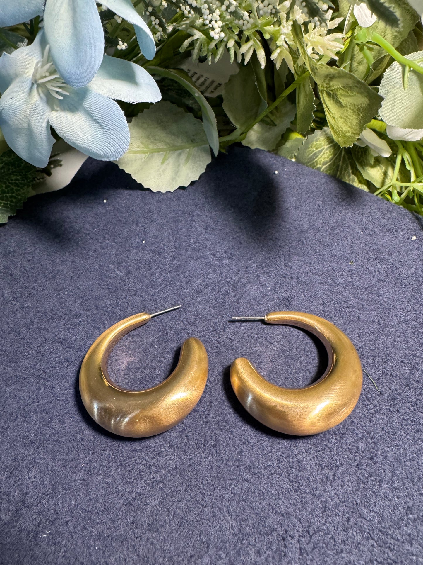 Vintage Gold Crescent Stud Earrings
