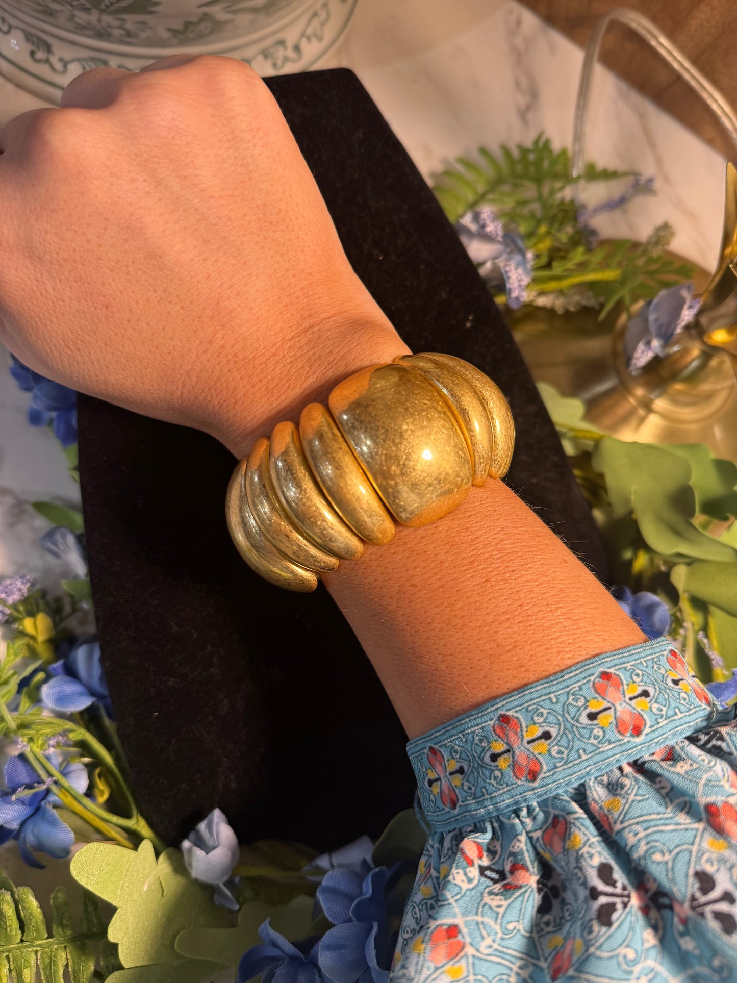 Vintage Gold Dome Stretch Bracelet