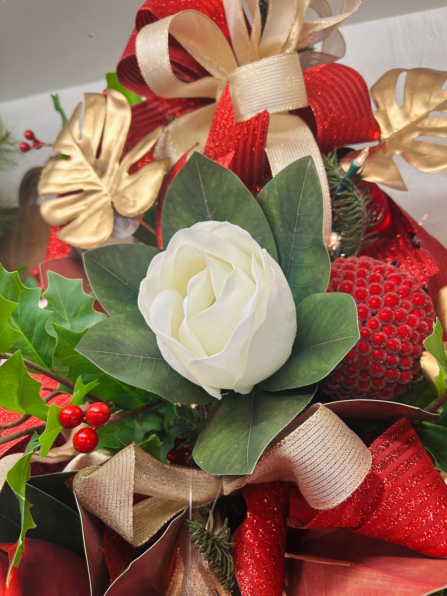 16" Fresh Touch Magnolia Stem