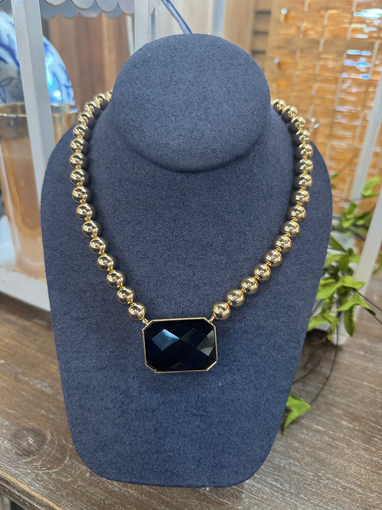 Black Faceted Stone Gold Bead Necklace
