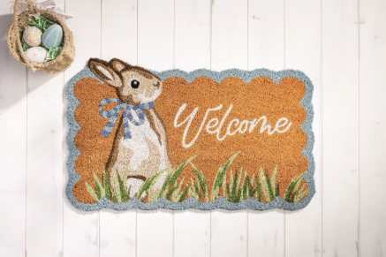 Scalloped Edge Bunny Welcome Mat