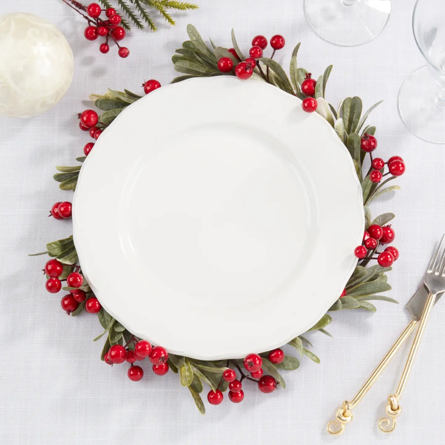 Crimson Cheer Red Berry Wreath